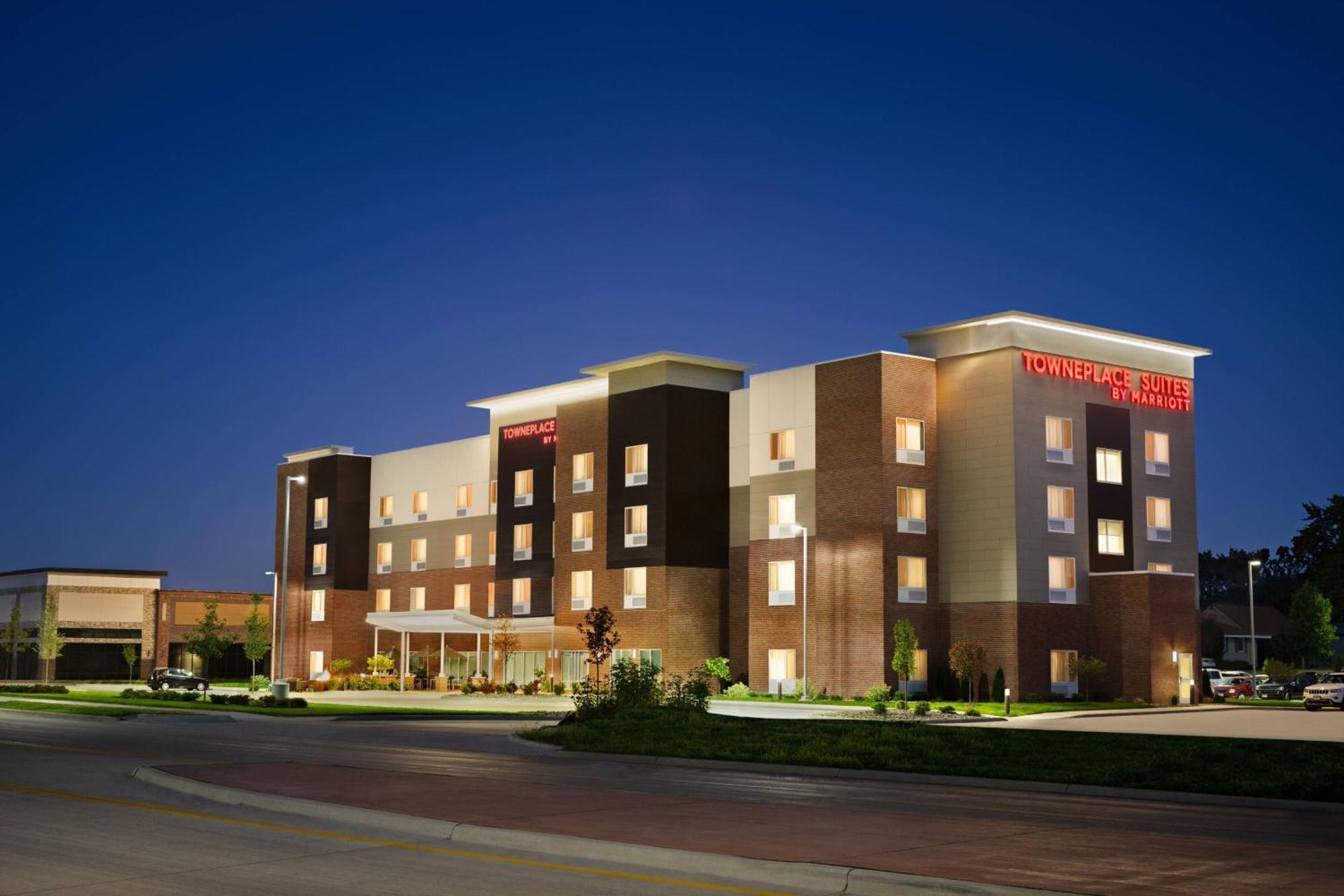 Towneplace Suites Cedar Rapids Marion Exterior photo